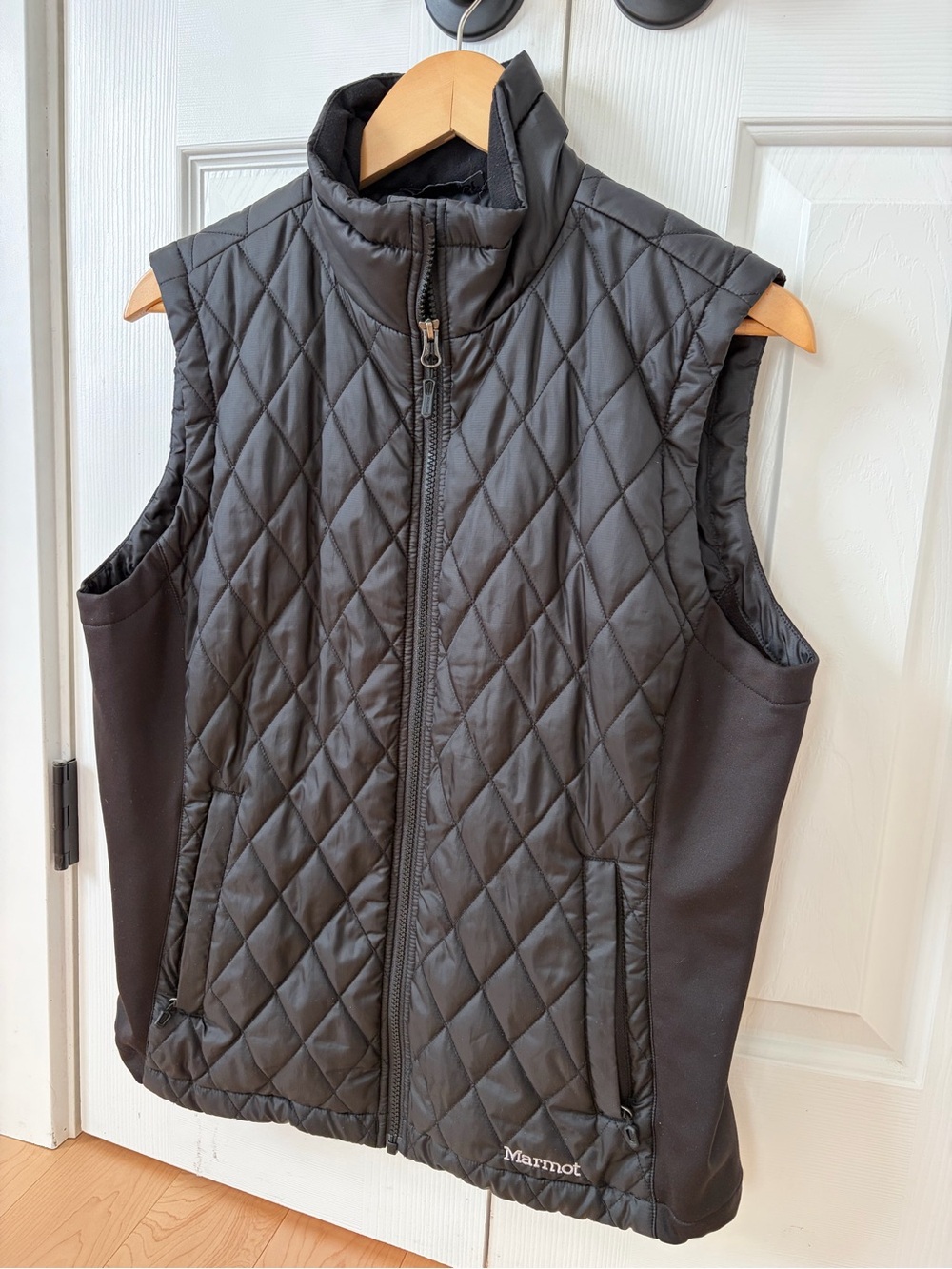 Marmot Black Quilted Sleeveless Insulated Vest